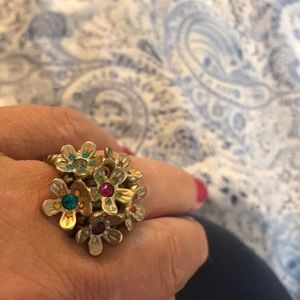 Stretchy flower ring